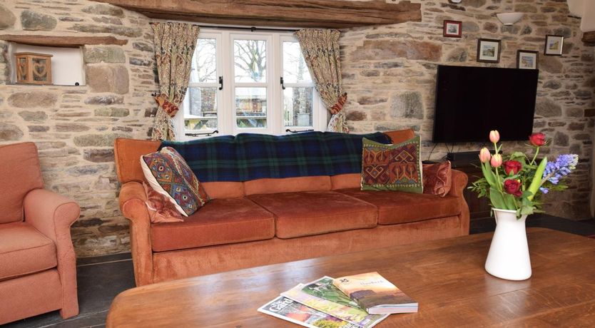 Photo of 5 Bed in Launceston