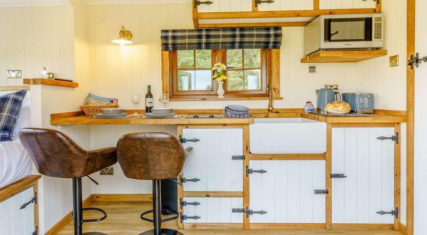 Photo of 1 Bed in Lamphey