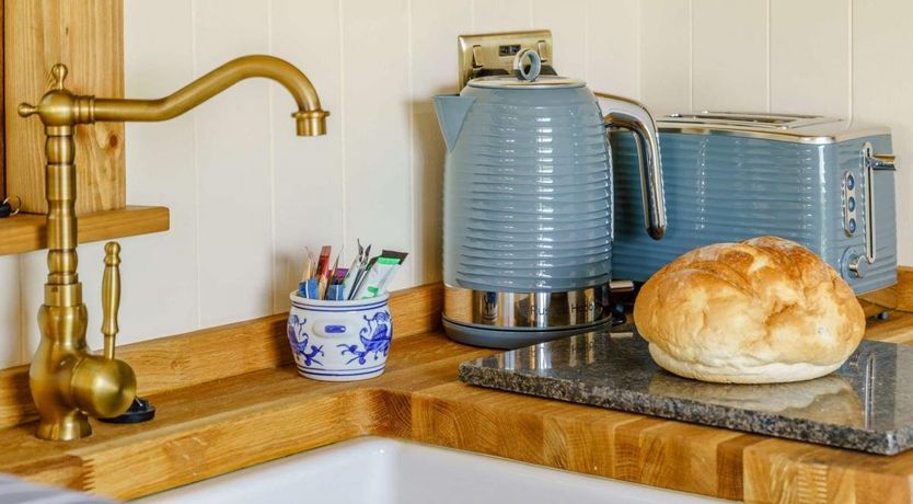 Photo of 1 Bed in Lamphey