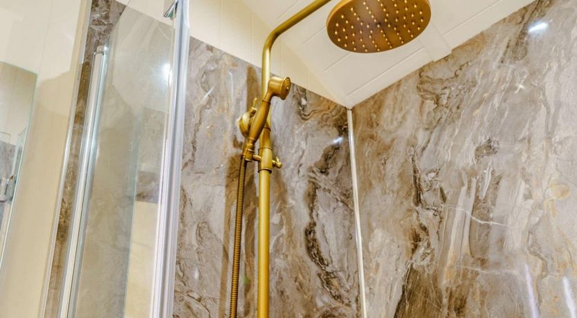 Photo of 1 Bed in Lamphey