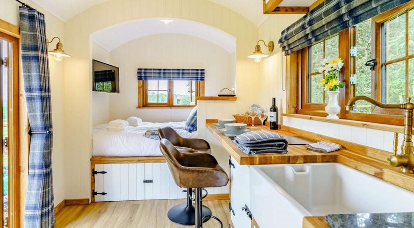 Photo of 1 Bed in Lamphey