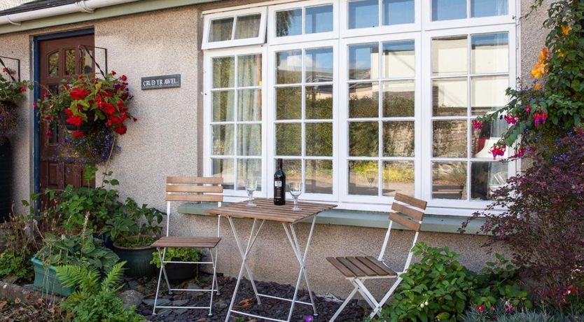 Photo of 2 Bed in Crickhowell