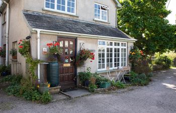 2 Bed in Crickhowell Holiday Cottage