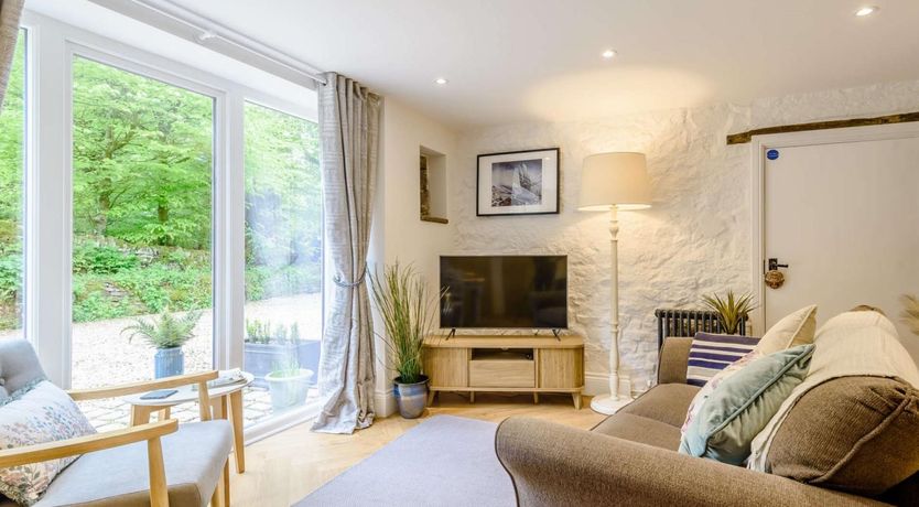 Photo of 1 Bed in High Peak