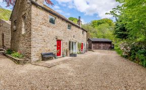 Photo of in Chapel en le Frith (82969)