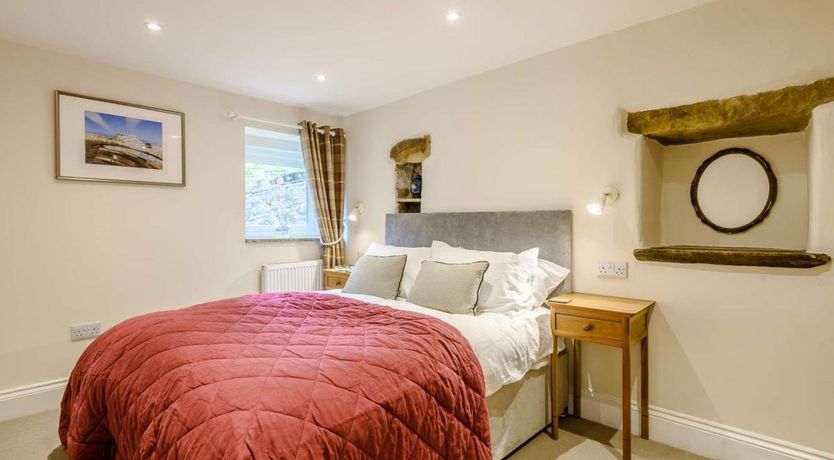 Photo of 1 Bed in Chapel en le Frith