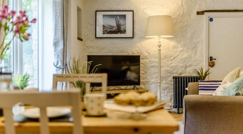 Photo of 1 Bed in Chapel en le Frith