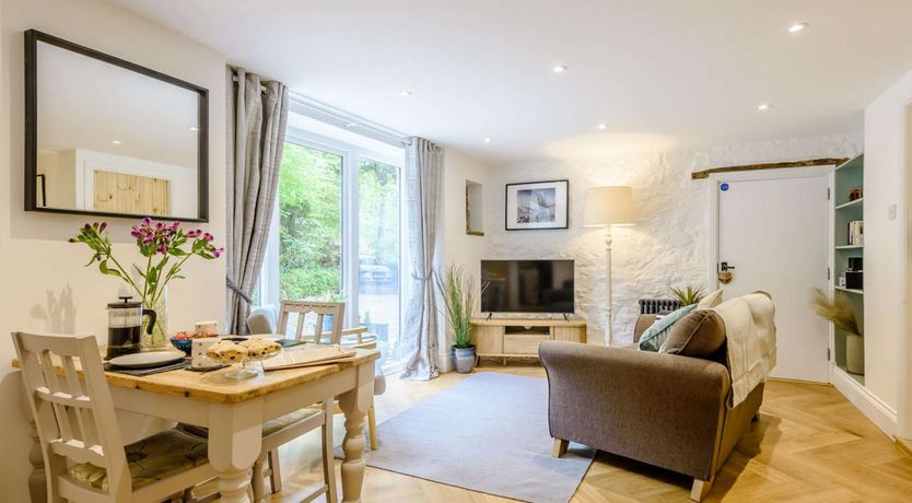 Photo of 1 Bed in High Peak