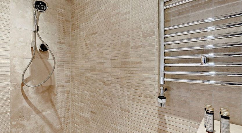 Photo of 3 Bed in Hailey