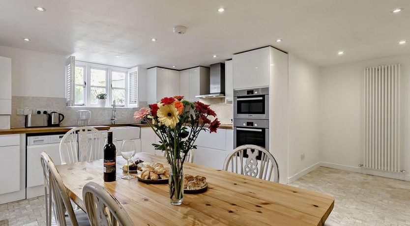 Photo of 3 Bed in Hailey