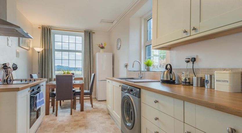 Photo of 2 Bed in Santon