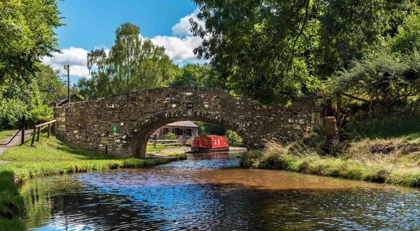 Photo of 2 Bed in Llangynidr