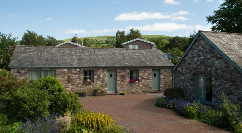 Photo of 2 Bed in Crickhowell