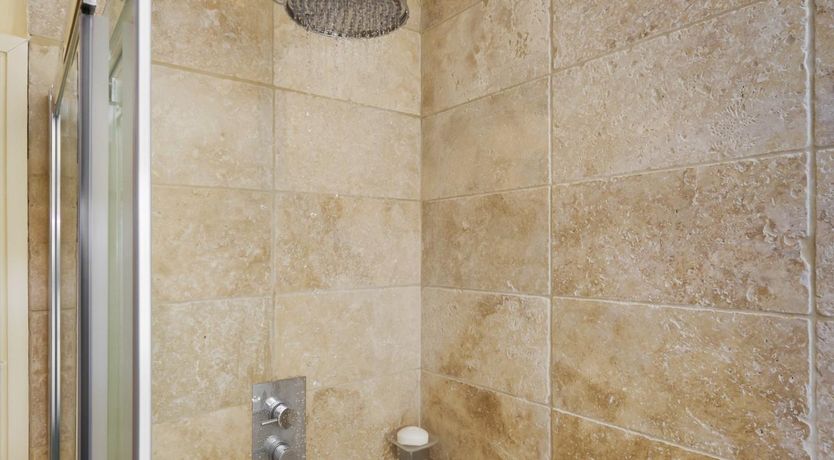 Photo of 2 Bed in Crickhowell