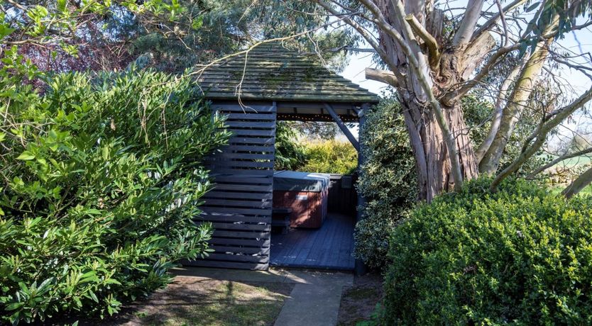 Photo of 4 Bed in Richmond