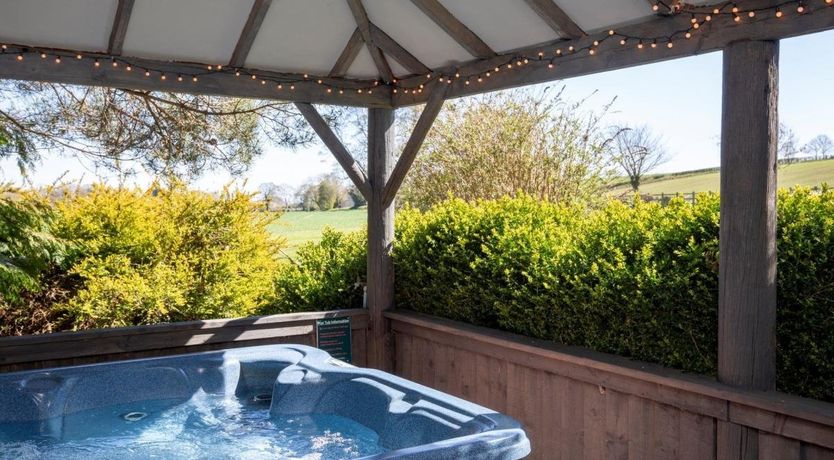 Photo of 4 Bed in Gilling West