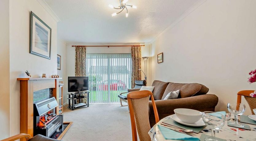 Photo of 2 Bed in Jameston