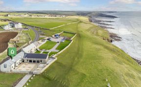 Photo of 3 Bed in Bridgend