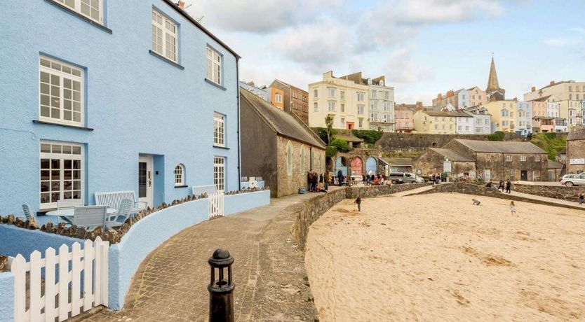 Photo of in Tenby (FB095)