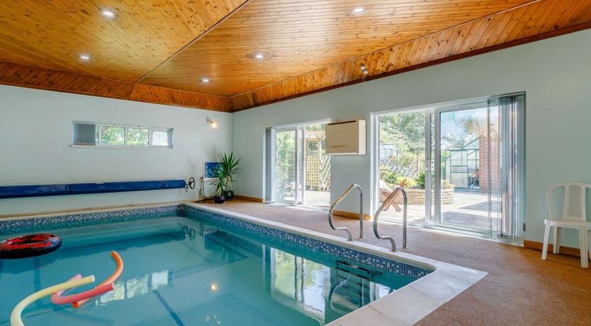 Photo of 4 Bed in Netley