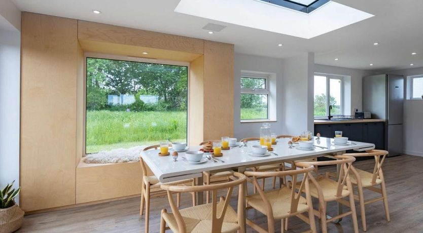 Photo of 4 Bed in Sharrington