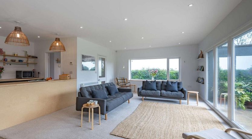 Photo of 4 Bed in Sharrington