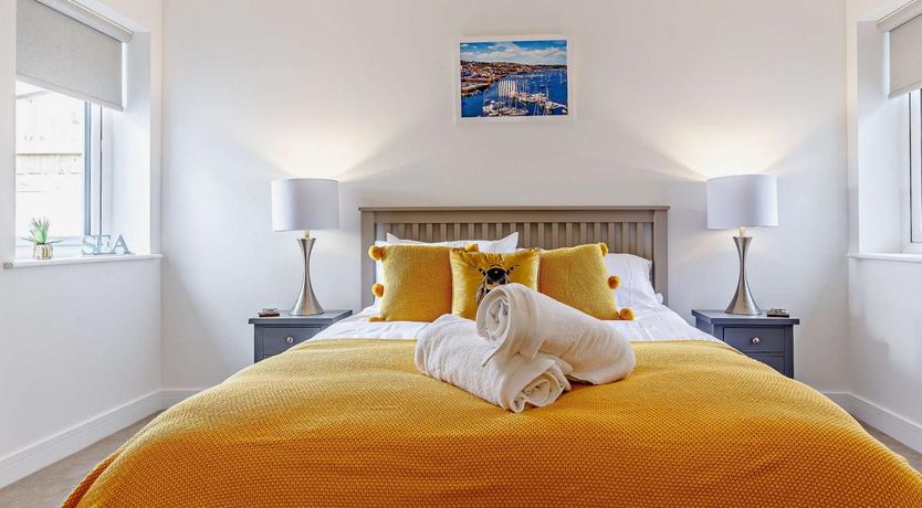 Photo of 3 Bed in St Austell