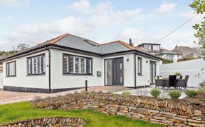 Photo of 3 Bed in St Austell