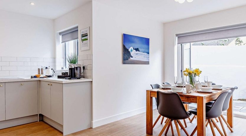 Photo of 3 Bed in St Austell