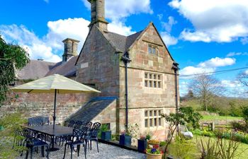 5 Bed in Ashbourne Holiday Cottage