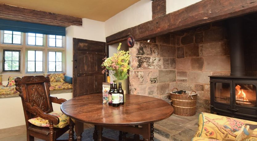 Photo of 5 Bed in Ashbourne