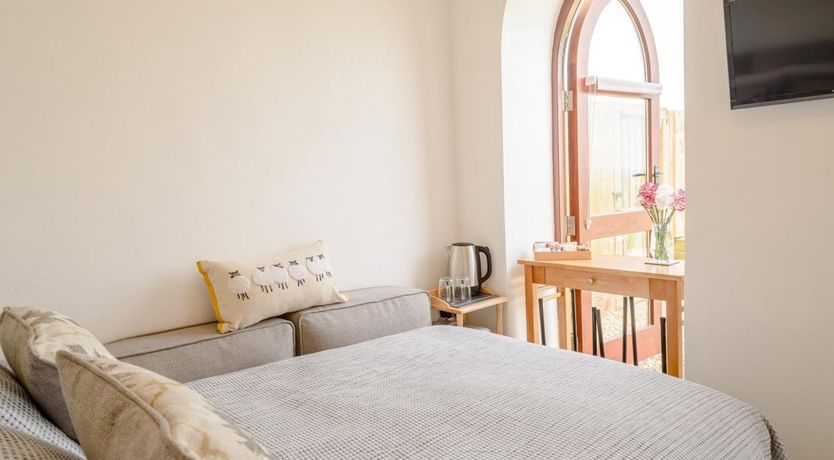 Photo of 1 Bed in Hatherleigh