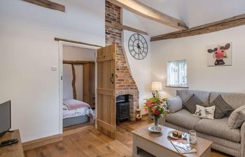 1 Bed in Stowmarket Holiday Cottage
