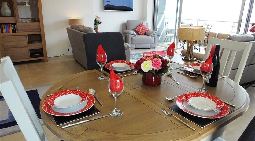 Photo of 2 Bed in Tenby