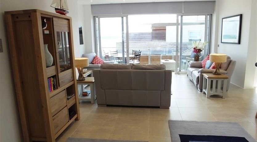 Photo of 2 Bed in Tenby