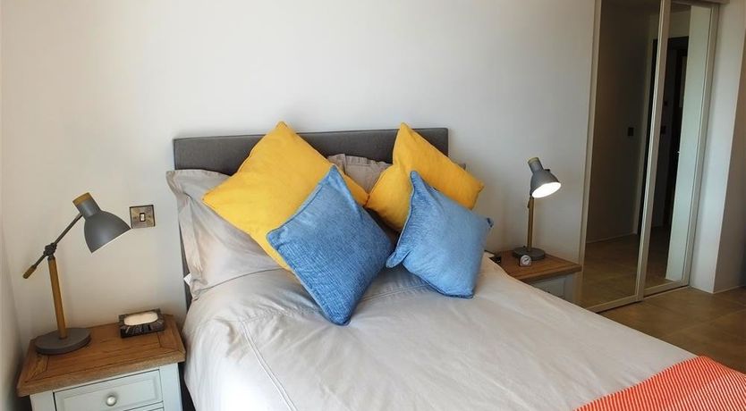 Photo of 2 Bed in Tenby