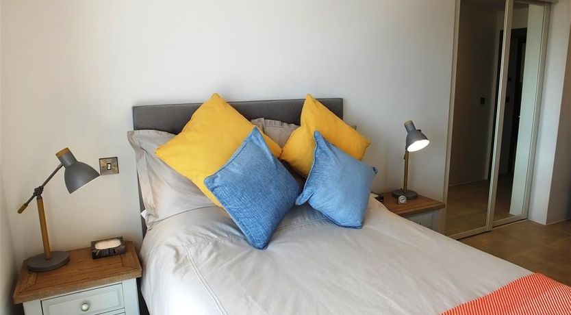Photo of 2 Bed in Tenby