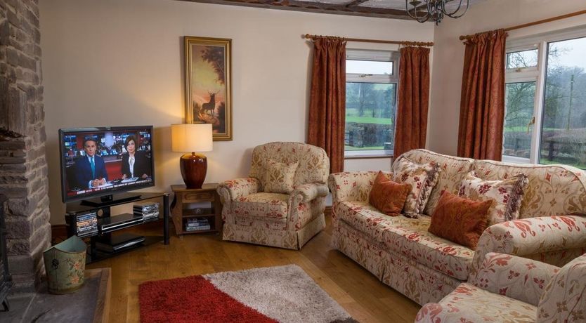 Photo of 3 Bed in Modrydd