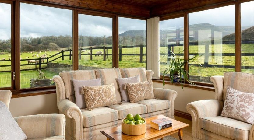 Photo of 3 Bed in Modrydd