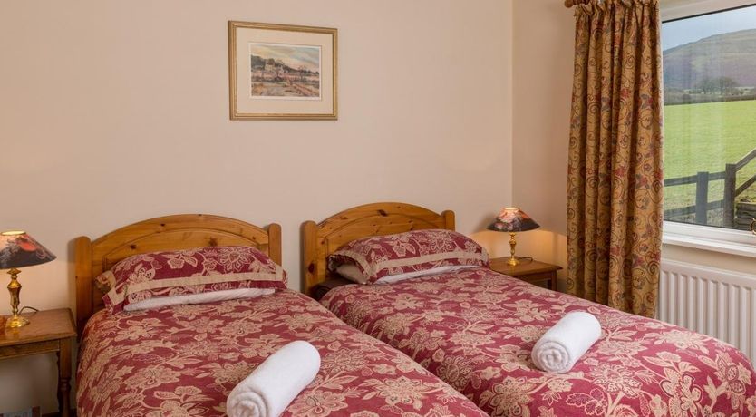 Photo of 3 Bed in Modrydd