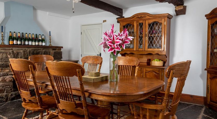 Photo of 3 Bed in Llangadog