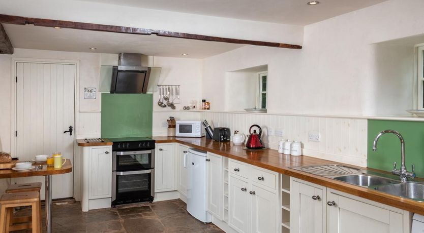 Photo of 3 Bed in Llangadog