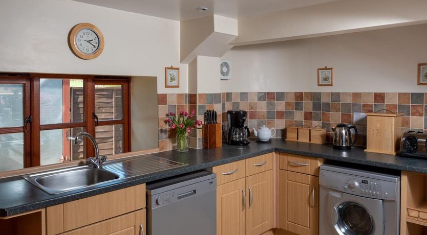 Photo of 5 Bed in Boughrood