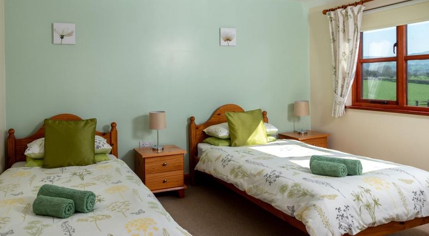 Photo of 5 Bed in Boughrood