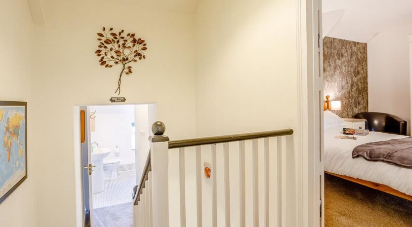 Photo of 3 Bed in Ratford Bridge