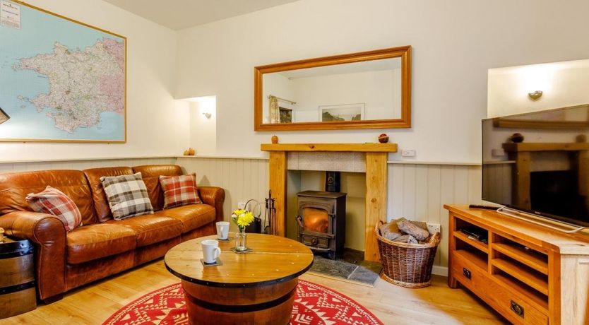 Photo of 3 Bed in Ratford Bridge