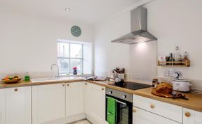 Photo of in Gringley On The Hill (80569)