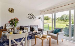 Photo of 2 Bed in Tenby