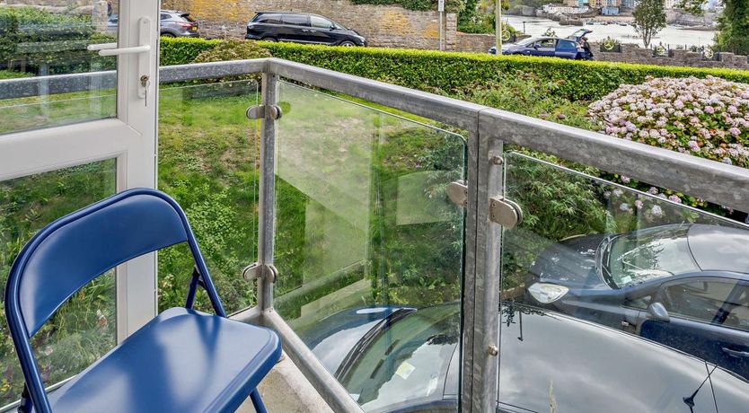 Photo of 2 Bed in Tenby