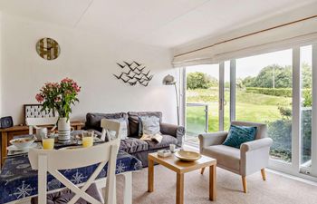 2 Bed in Tenby Apartment